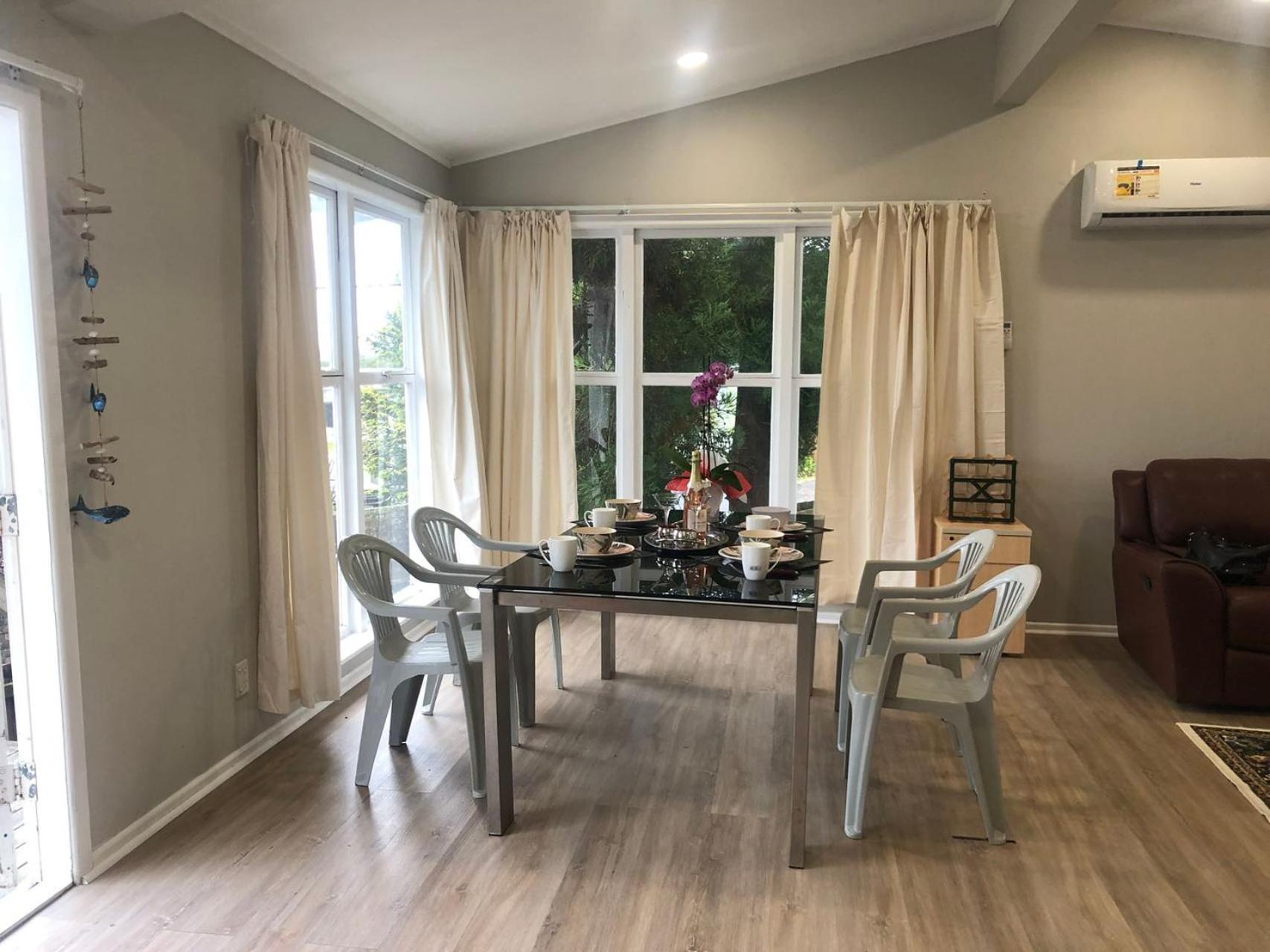 West Side Beautiful And Quiet Home โอ๊คแลนด์ ภายนอก รูปภาพ